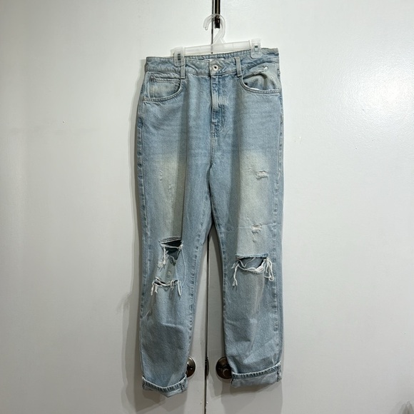 Zara Ripped Mom Fit Jeans Size 8 - Picture 2 of 5